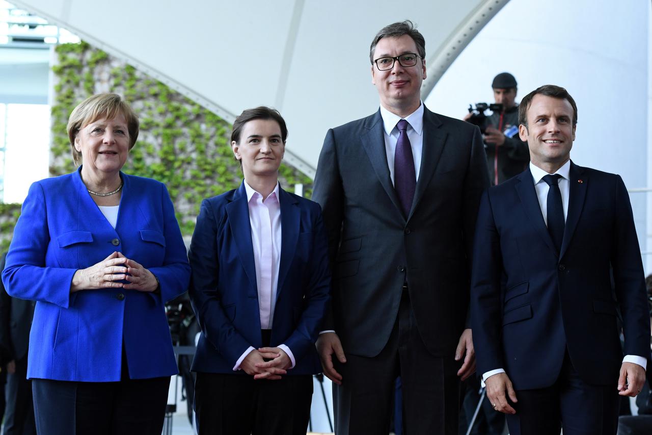 Vučić i Brnabić s Merkel i Macronom