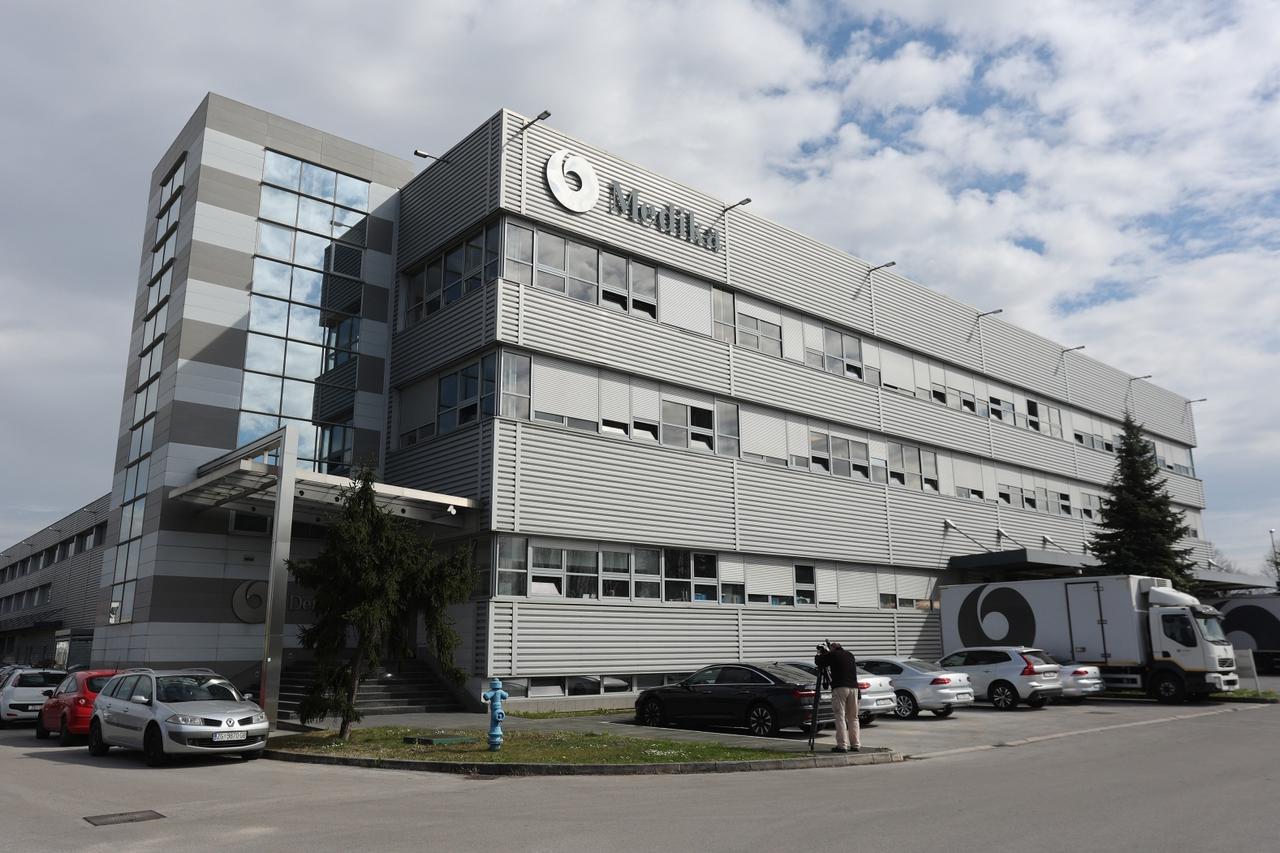 Najveća hrvatska veledrogerija obustavila isporuku lijekova za sve 64 bolnice
