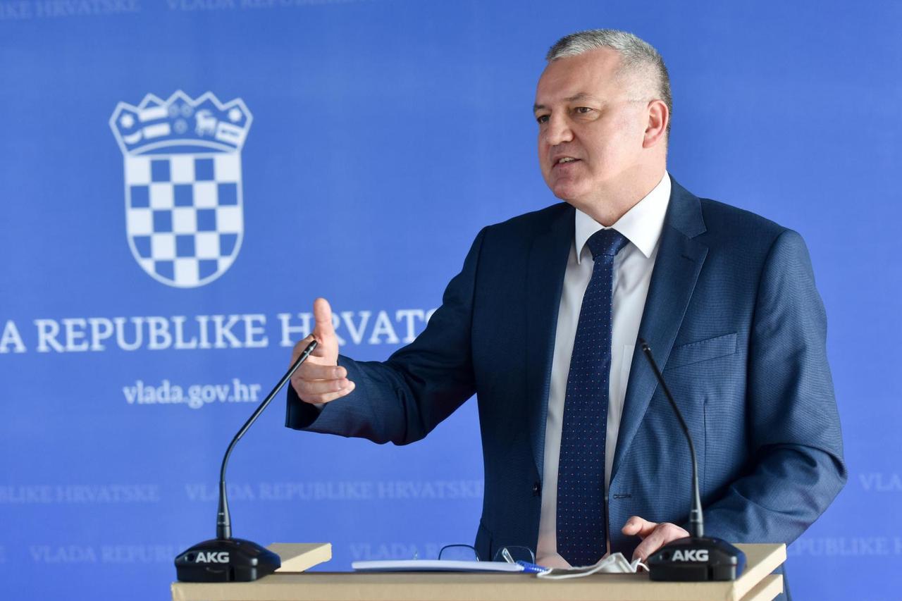 Zagreb: Ministar Darko Horvat obratio se medijima nakon sjednice Vlade