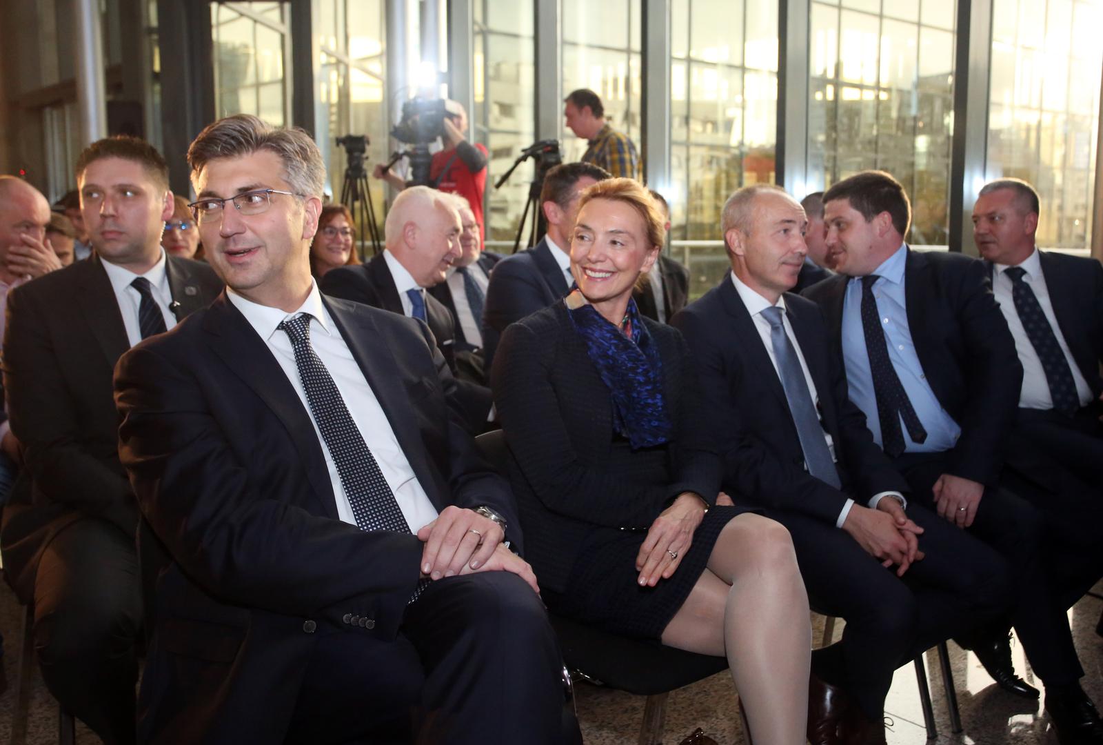 Došli su premijer Andrej Plenković i brojni ministri
