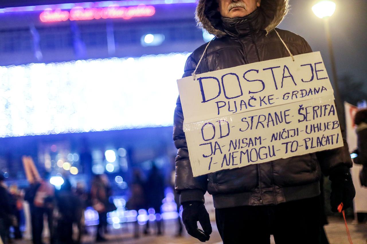 Zagreb: Prosvjed protiv poskupljenja i kaosa sa smećem