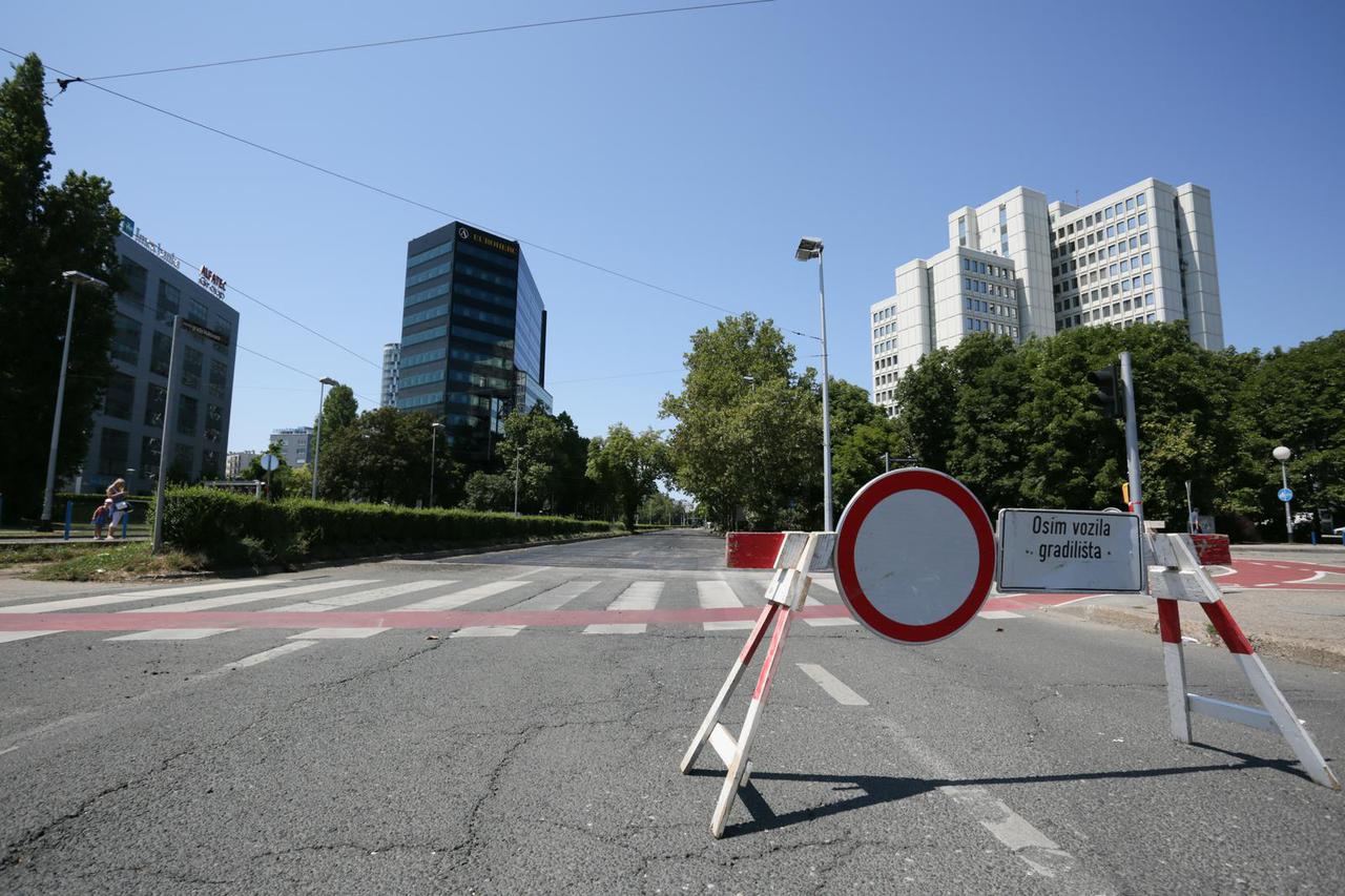 Zagreb: Zbog radova obustavljen promet na Ulici grada Vukovara
