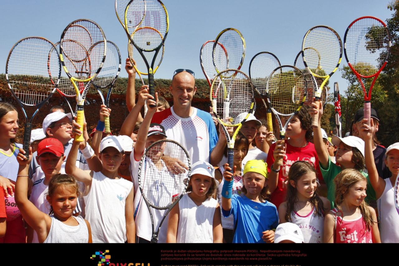 ' 30. 07. 2009.,  Umag, Hrvatska, Tenis - ATP Studena - Croatia Open. Medunarodno prvenstvo Hrvatske u tenisu. Jubilarno 20. izdanje od 27. srpnja do 2.kolovoza 2009. Kids Day. Jutros je na rasporedu 
