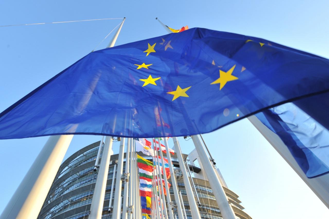 '(FILES)  A picture taken on January 16, 2012 shows European flags flying in front of the European Parliament in the northeastern French city of Strasbourg.  The Nobel Peace Prize was on October 12, 2