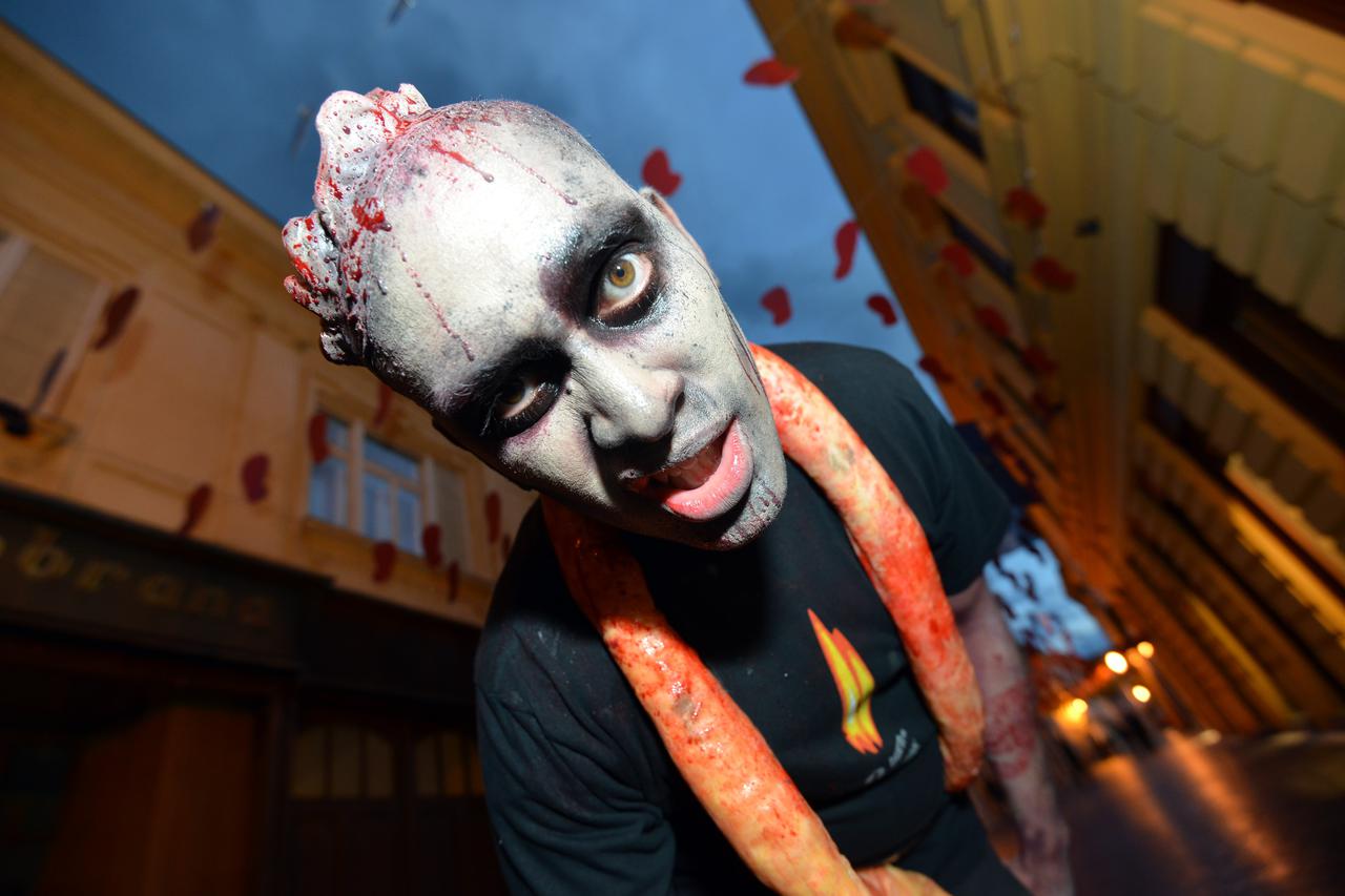 13.09.2014. Centar grada, Varazdin - U sklopu 9. Trash Film Festivala centrom grada prosetali su zombiji. Photo: Marko Jurinec/PIXSELL