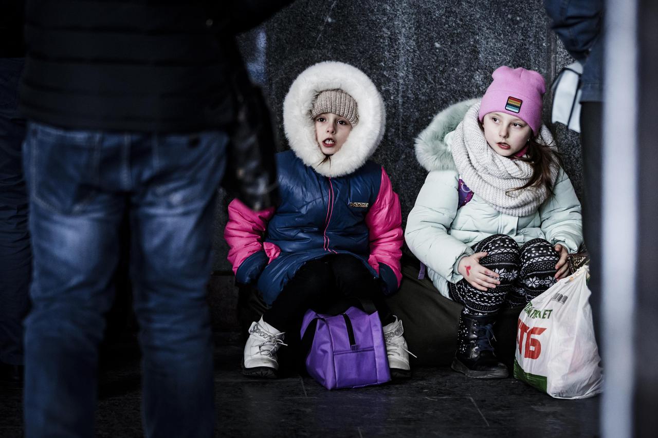Izbjeglice na glavnom željezničkom koldovoru u Lavovu