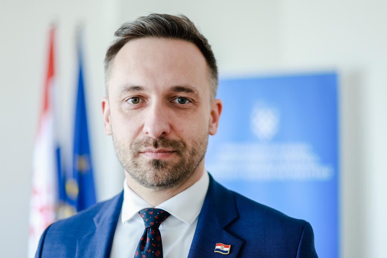 Zagreb: Marin Piletić, ministar rada i mirovinskoga sustava, obitelji i socijalne politike