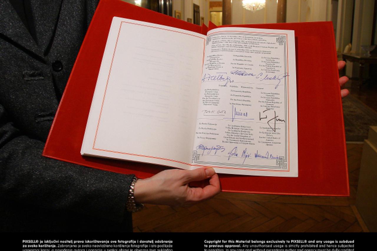 '15.02.2008., Zagreb - Opci okvirni sporazum za mir u BiH u Ministarstvu vanjskih poslova koji su potpisali Alija Izetbegovic, Franjo Tudjman, Slobodan Milosevic i Bill Clinton.  Photo: Tomislav Milet