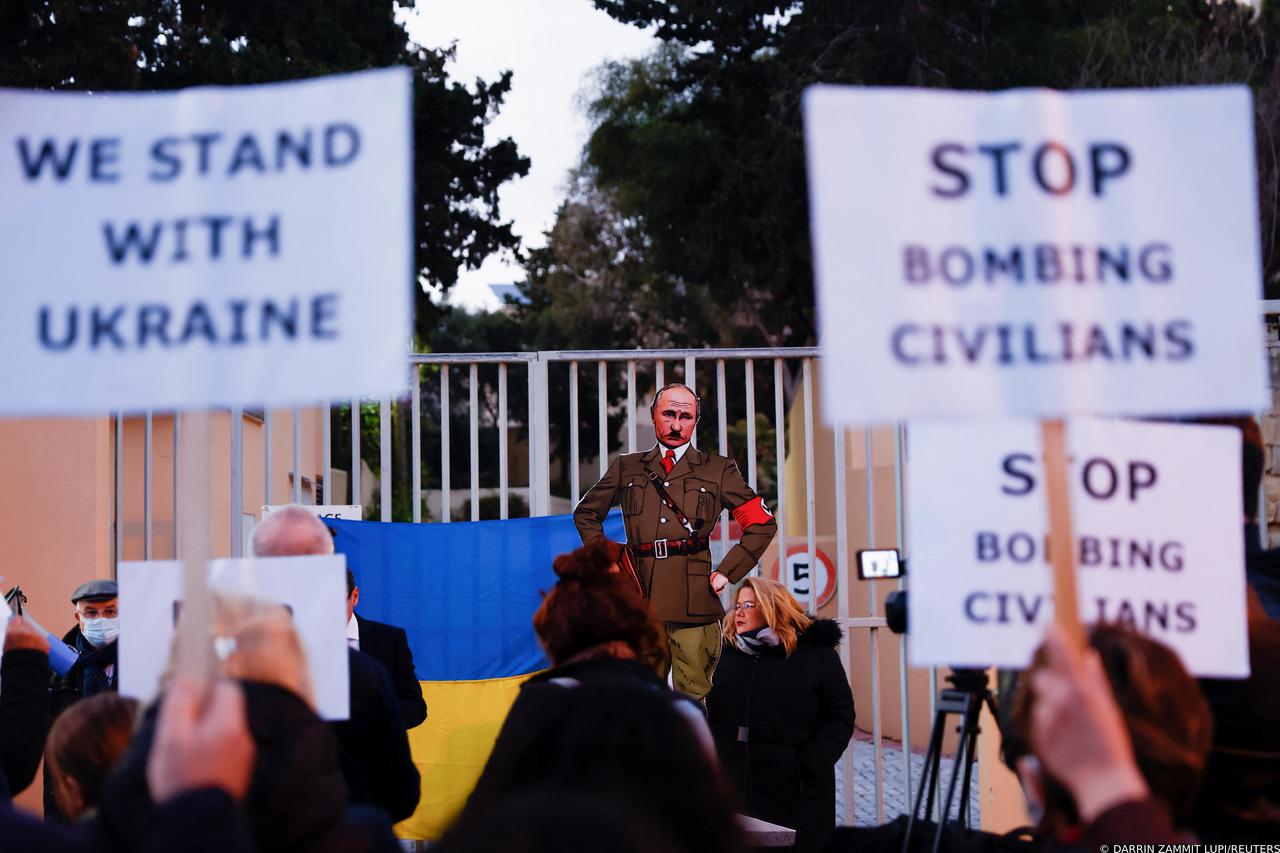 Protest against Russia's invasion of Ukraine outside the Russian Embassy in Kappara