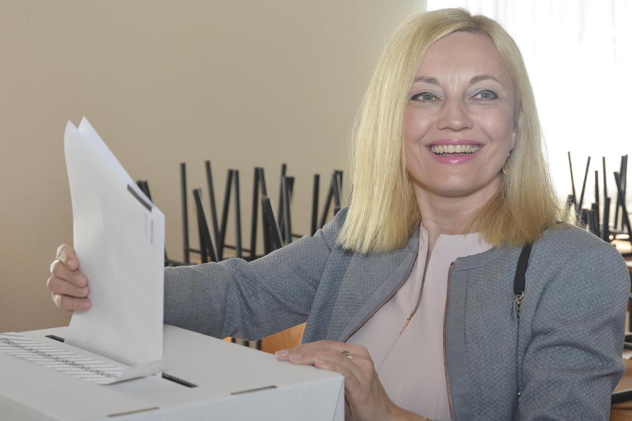Marijana Petir glasovanje za Europski parlament obavila u Mustafinoj Kladi
