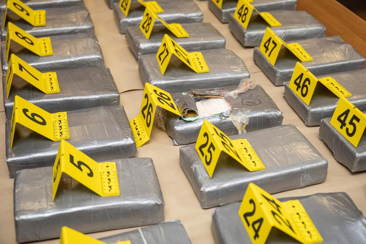 Dubrovnik: Policija pronašla sto kilograma kokaina među bananama