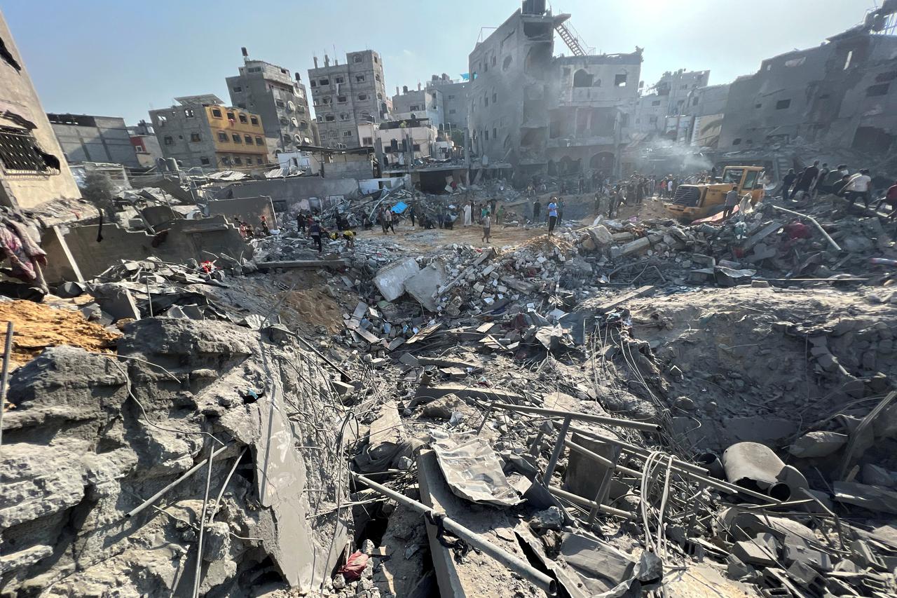 Izrael nastavlja s udarima po Gazi