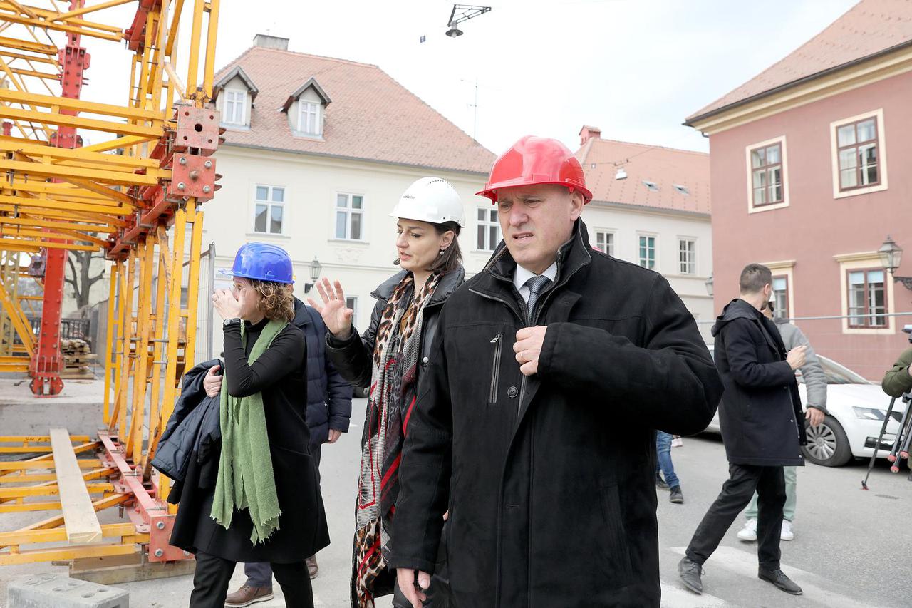 Zagreb: Ministri Bačić i Obuljen Koržinek obišli kulturne ustanove na Gornjem gradu koje se obnavljaju nakon potresa