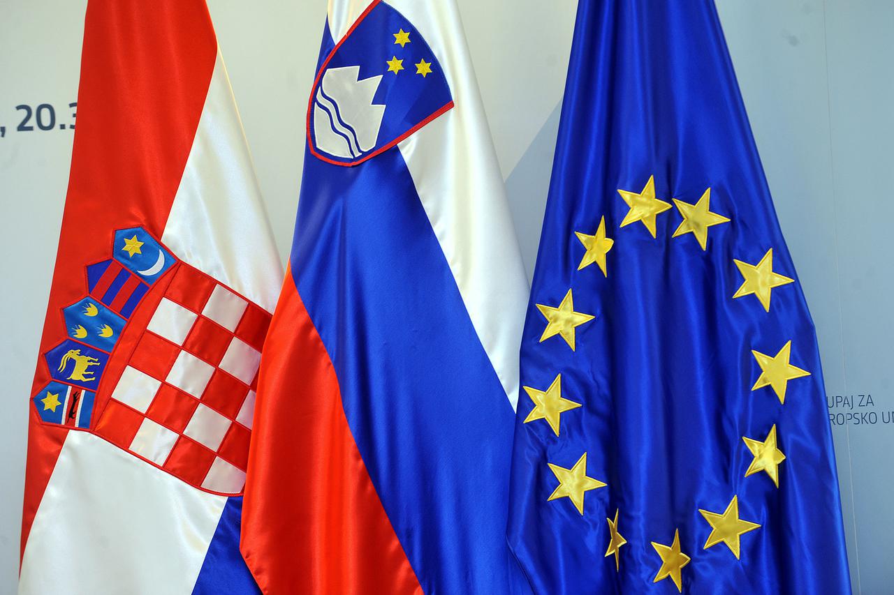 Slovenija Hrvatska zastava