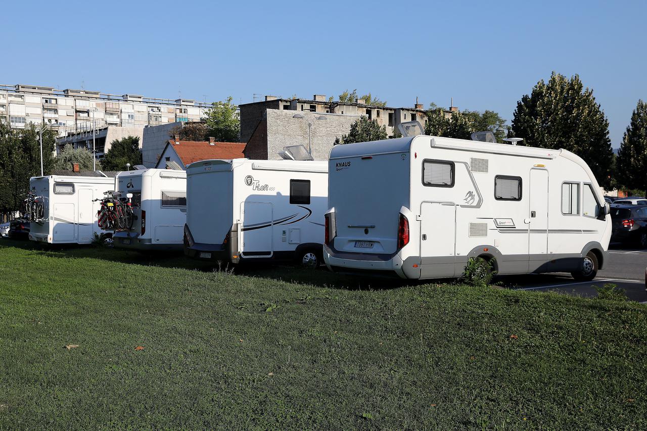 Turisti kod Paromlina mogu kampirati za samo 10 kuna dnevno