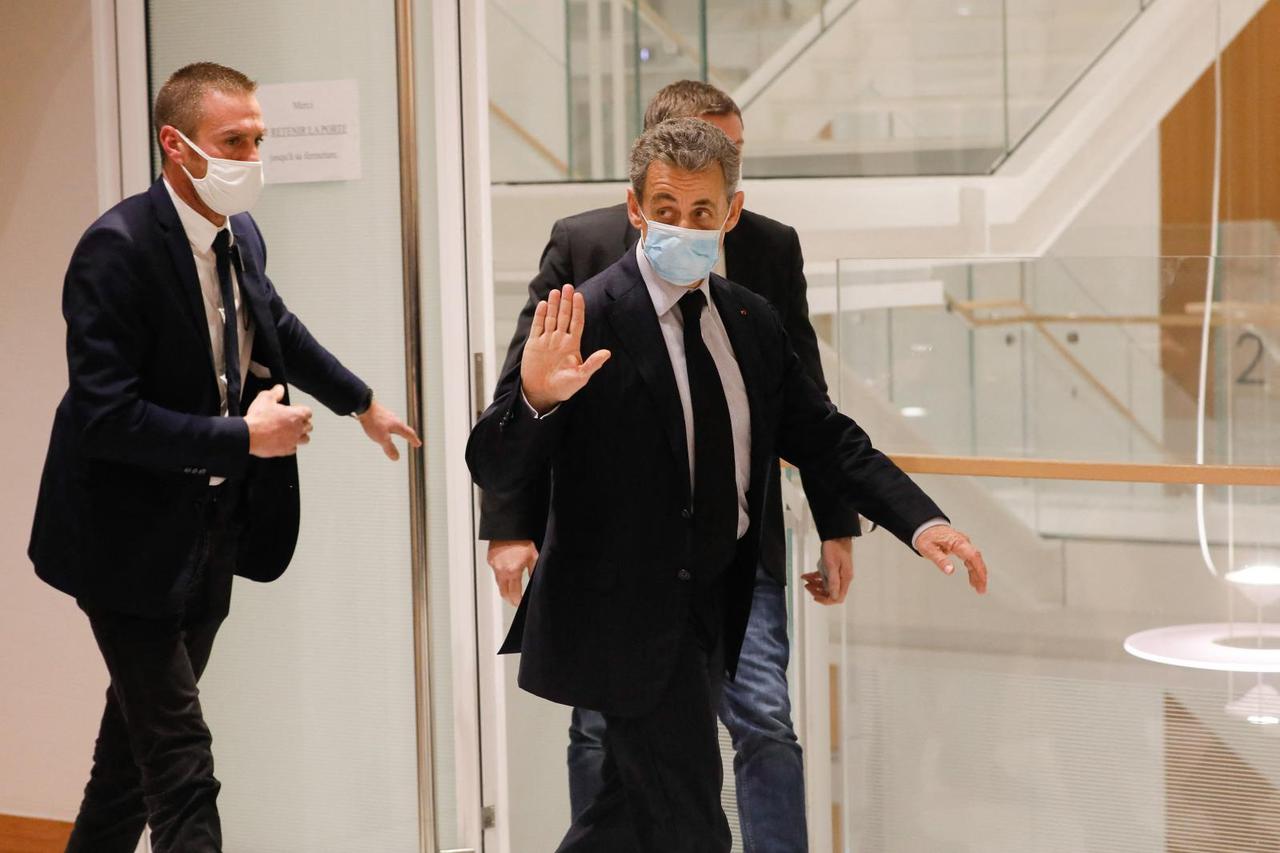Sorties du dernier jour des plaidoiries du procès des "écoutes téléphoniques" (affaire Bismuth) au Tribunal de Paris