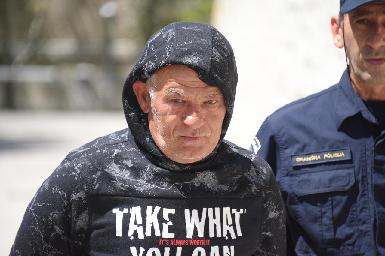 Pula: Muškarac osumnjičen za otmicu priveden u zgradu Županijskog državnog odvjetništa