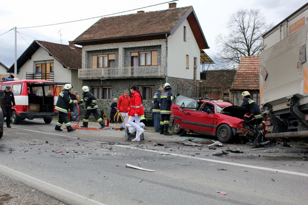 vatrogasci,lekenik,prometna nesreća (1)