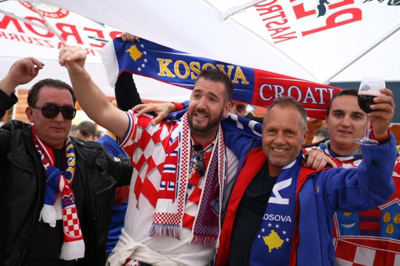Navijači Hrvatske i Kosova u Skadru