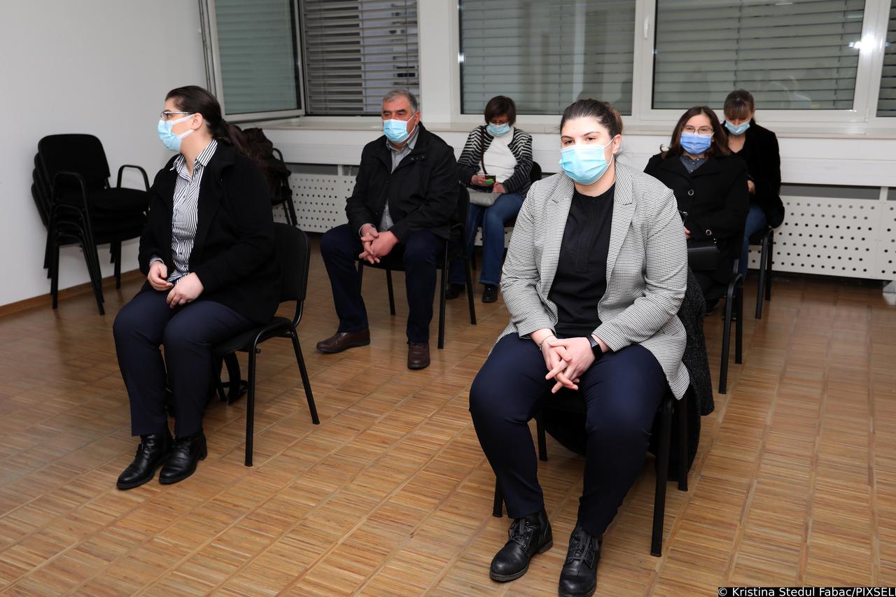 Karlovac: Nastavljeno suđenje optuženoj za trovanje mladića antifrizom