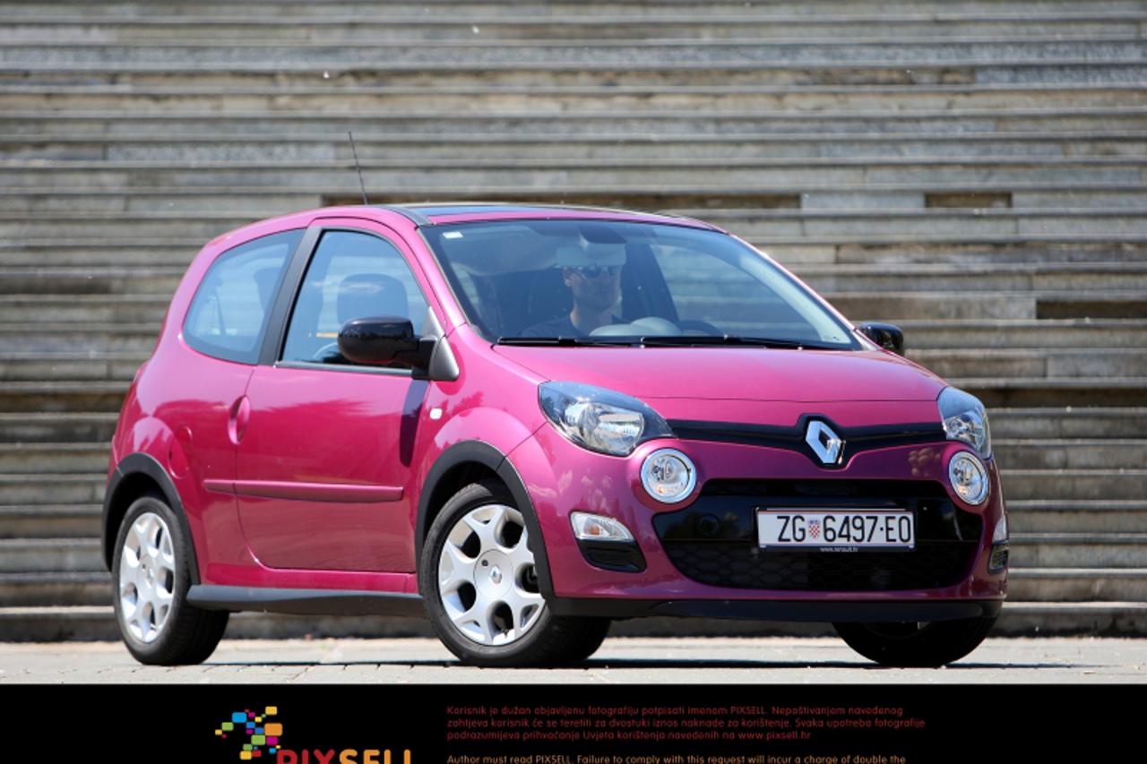 '08.05.2012., Zagreb - Usporedni test tri automobila, Volkswagen UP, Citroen C 1, Renault Twingo. Photo: Slavko Midzor/PIXSELL'