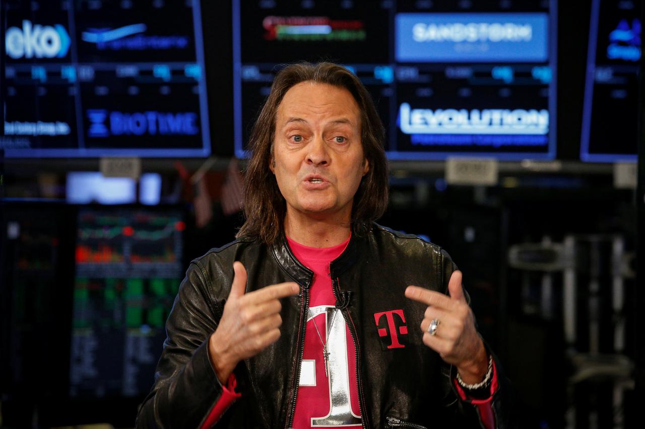 John Legere, osebujni CEO T-Mobilea vodit će, ostvare li se planovi, i novu kompaniju i usprotiviti se kineskoj dominaciji