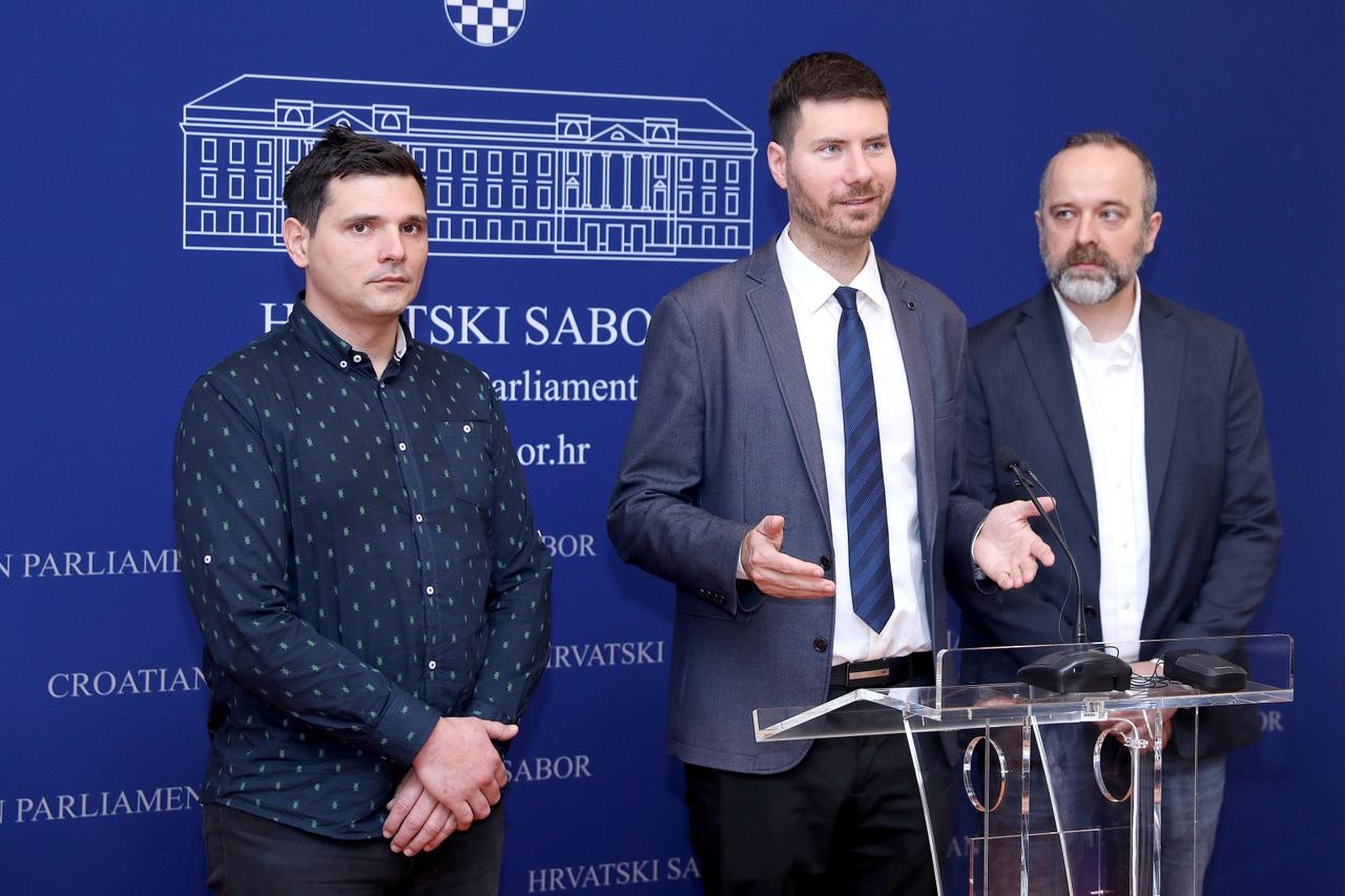 Zagreb: Pernar o temi „Uvođenje trošarina na e-tekućine (parilice)“