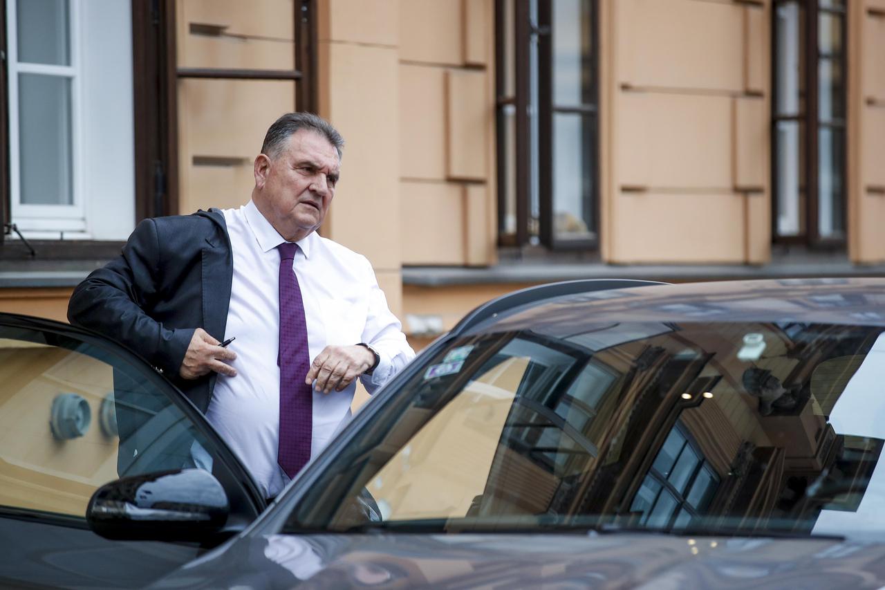 Zagreb: Dolazak članova koalicijske vlade na sastanak u Banske dvore
