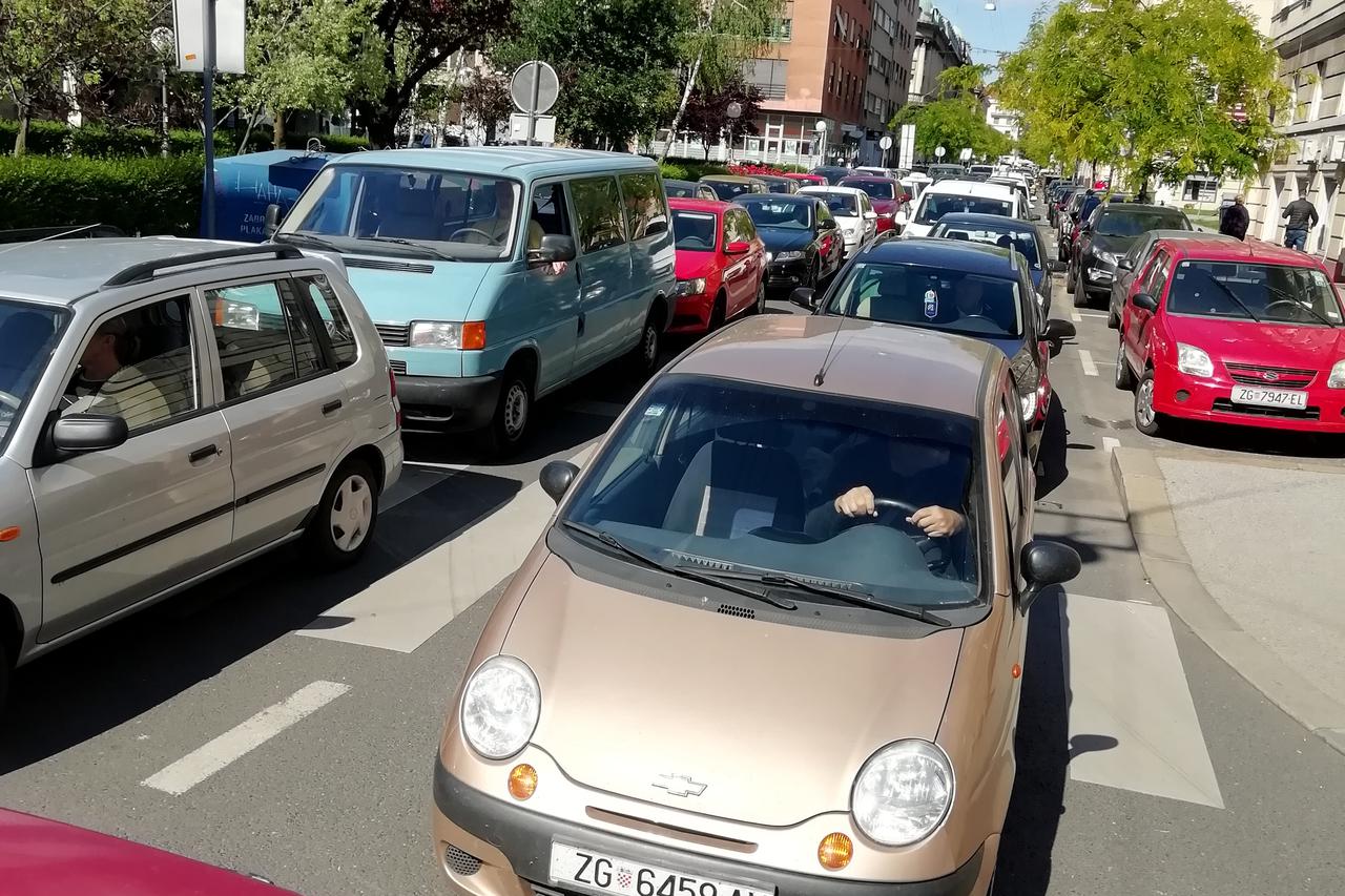 Zagreb: Velike gužve u centru grada zbog zabrane prometa u Vlaškoj