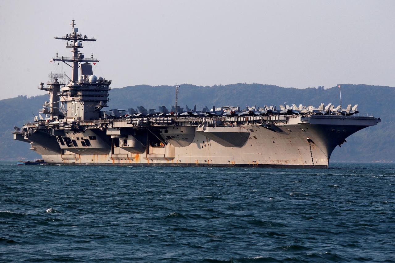 američki nosač zrakoplova USS Carl Vinson