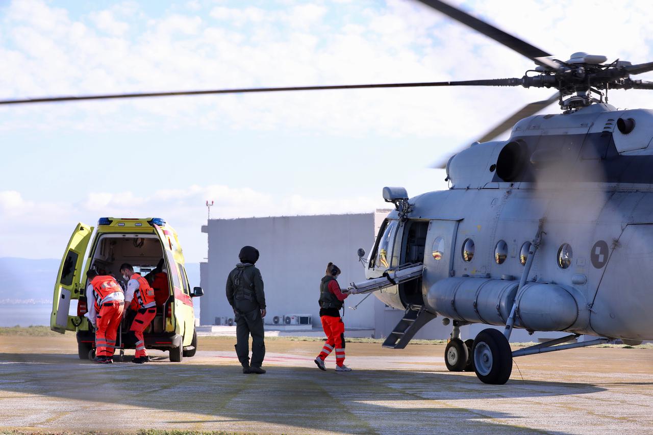 Helikopterom HRZ-a dovezen pacijent na splitski heliodrom Firule