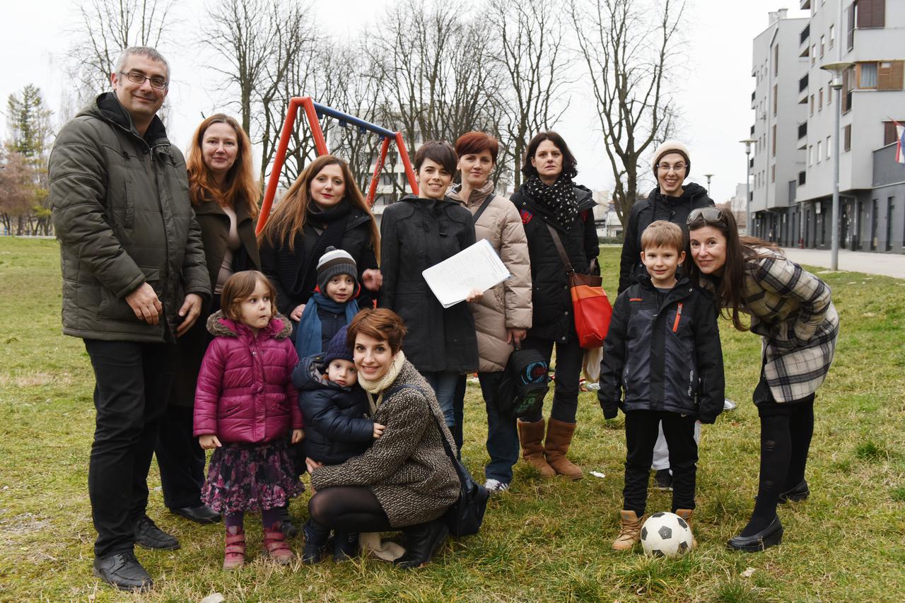 27.02.2015., Zagreb - Gradjani iz Selske ulice koji su inicirali peticiju za uredjenje parka. Photo: Davor Visnjic/PIXSELL 