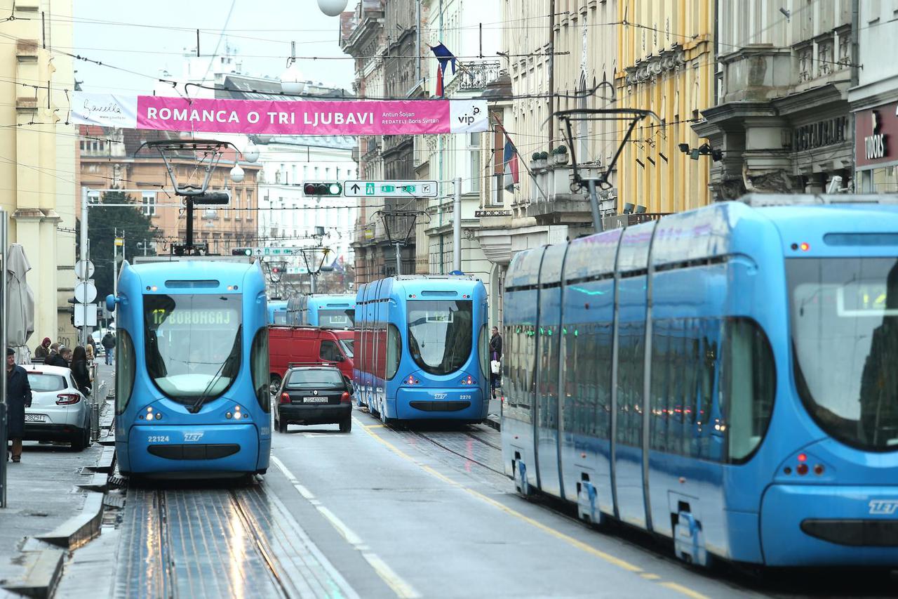 Zagreb: Zbog nestanka struje nastao zastoj tramvaja u Frankopanskoj i okolnim pravcima
