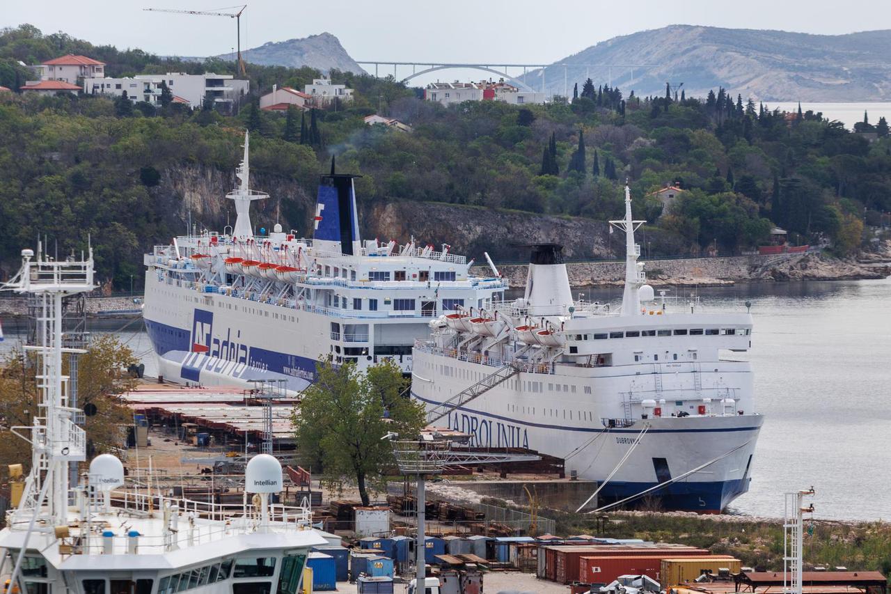 Jadrolinijin trajekt "Dubrovnik" prodan Grcima, mijenja ime u "Prince"