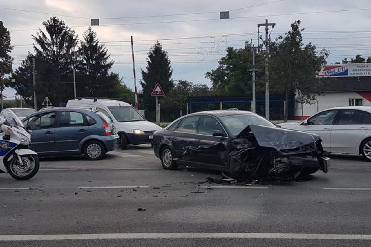 Prometna nesreća u Branimirovoj ulici