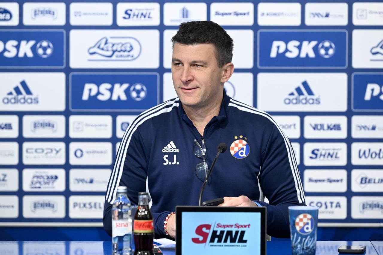 Zagreb: Trener Jakirović je na konferenciji za medije najavio pripreme