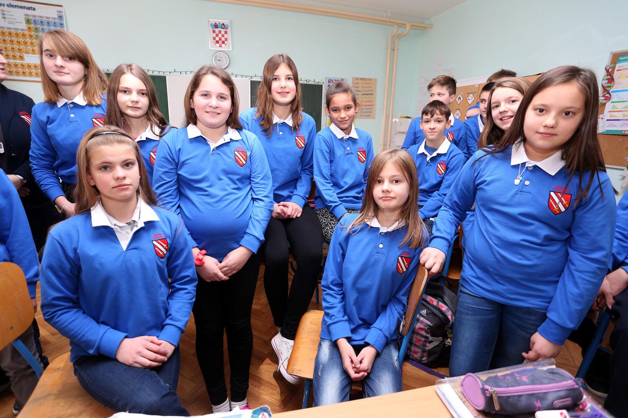 Osnovna škola Barilović s početkom drugog polugodišta uvela je nošenje školske uniforme