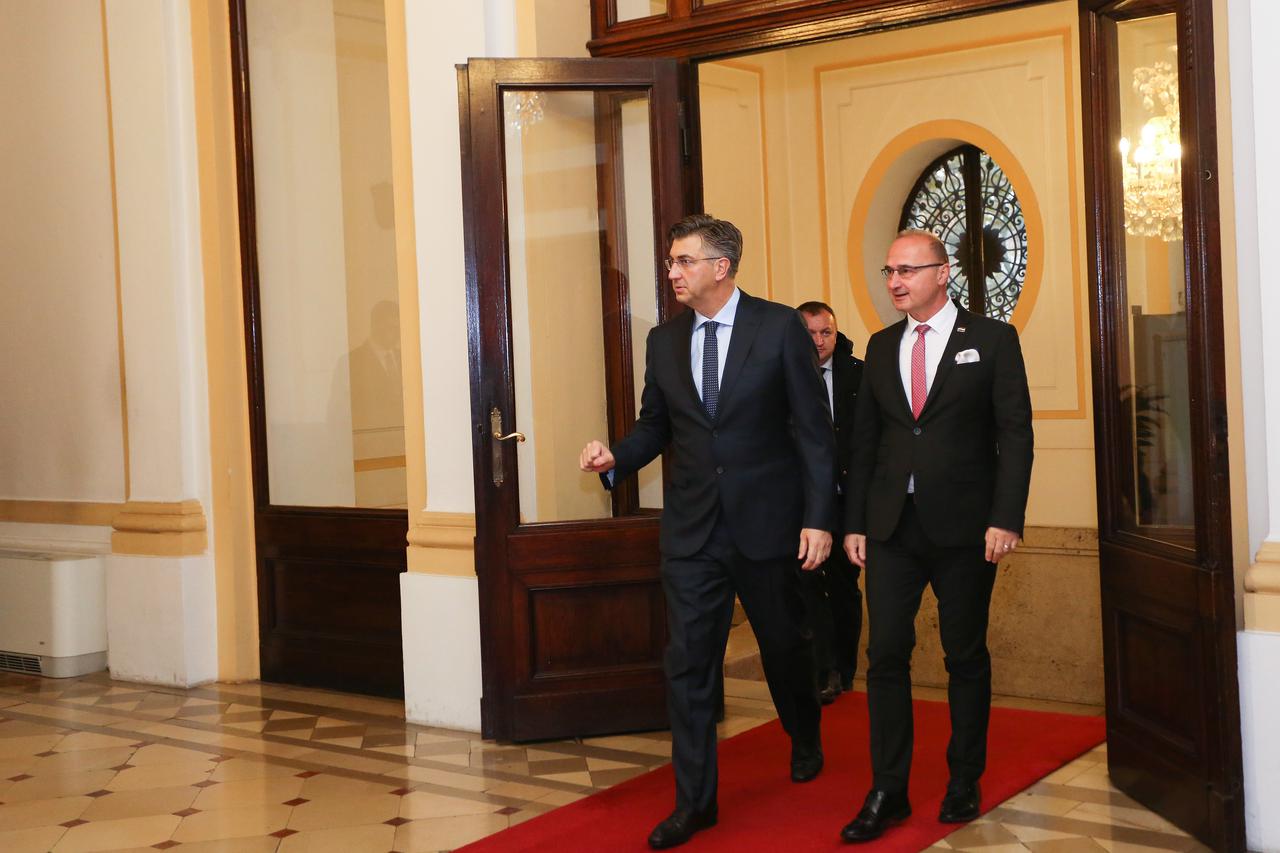 Plenković i Radman sudjelovali na radnom sastanku s veleposlanicima