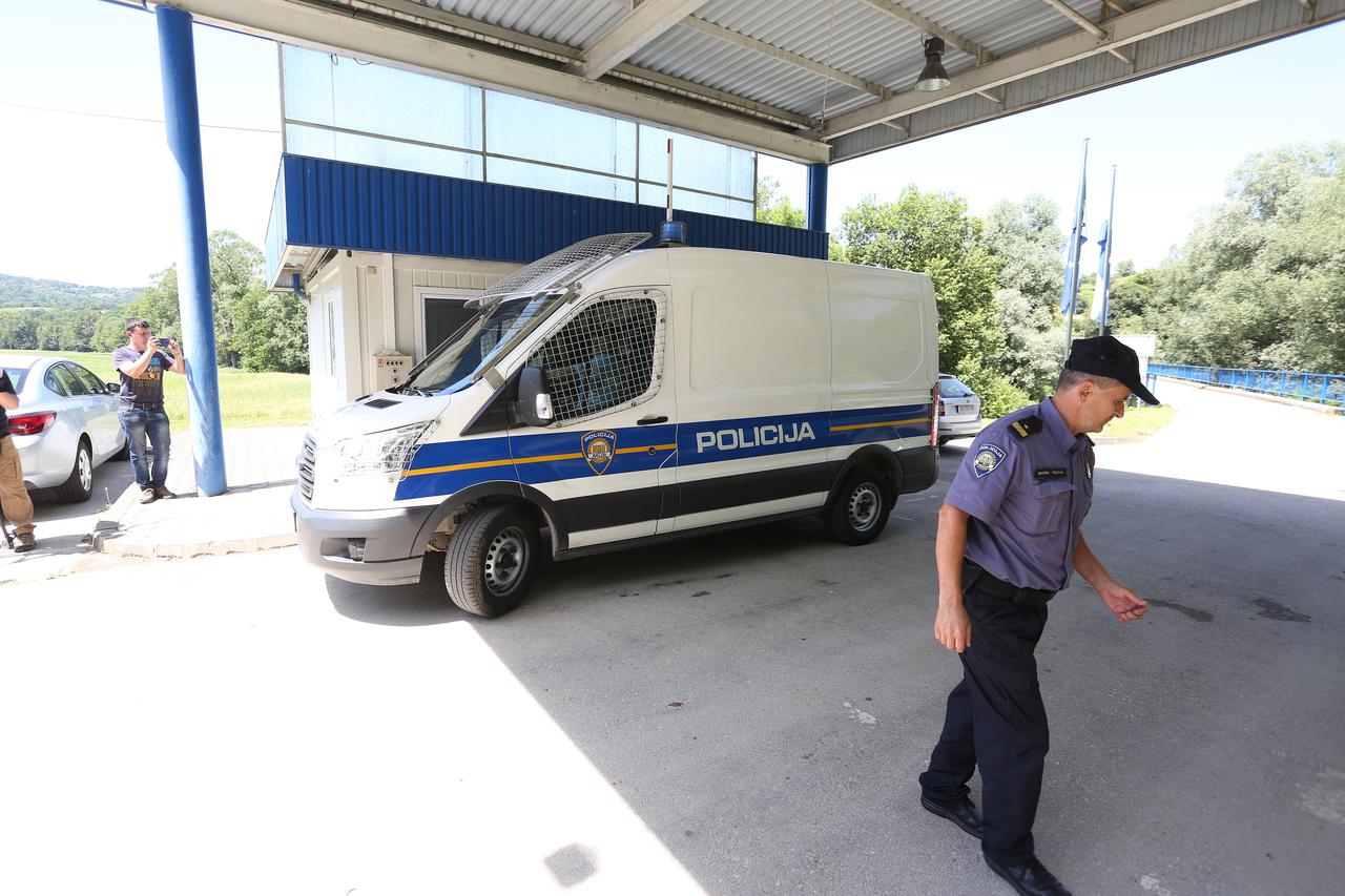 Migrant napao hrvatskog policajca na granici sa Slovenijom