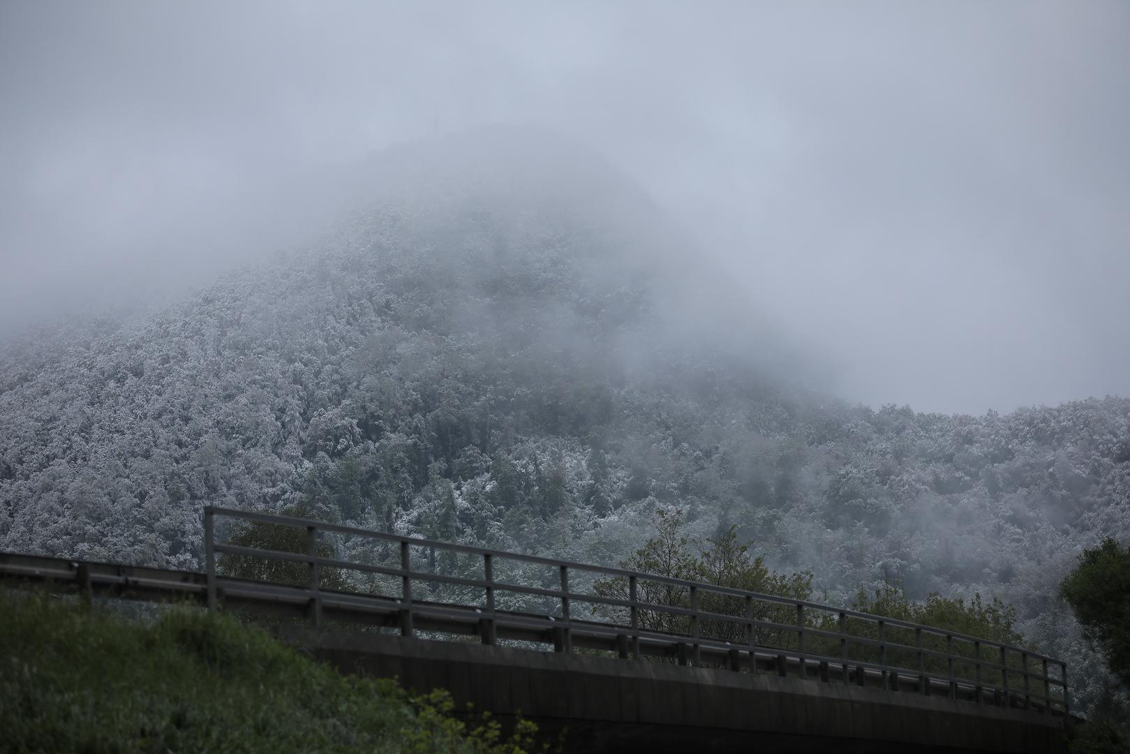 16.04.2024. Djurmanec, Snijeg zabjelio Zagorje Photo: Tomislav Miletic/PIXSELL