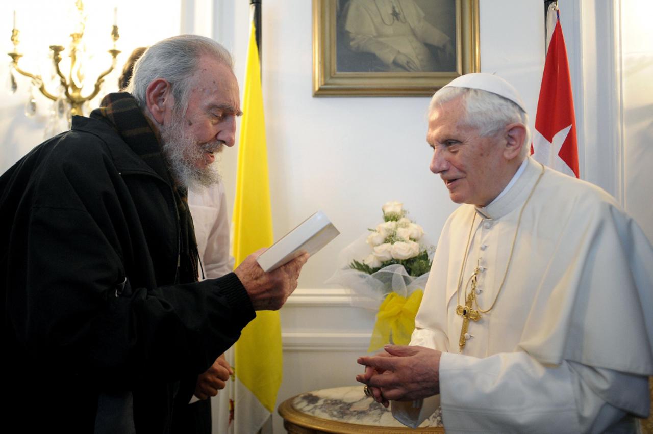 Papa i Fidel susreli su se na Kubi (1)