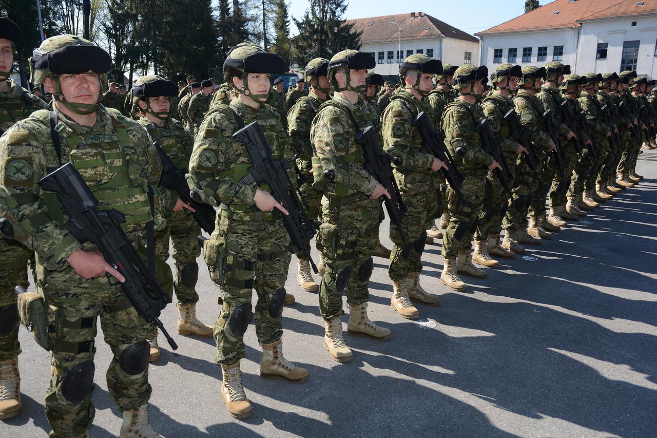 Svecani ispracaj 4. hrvatskog kontingenta (HRVCON) u sklopu NATO aktivnosti ojacane prednje prisutnosti