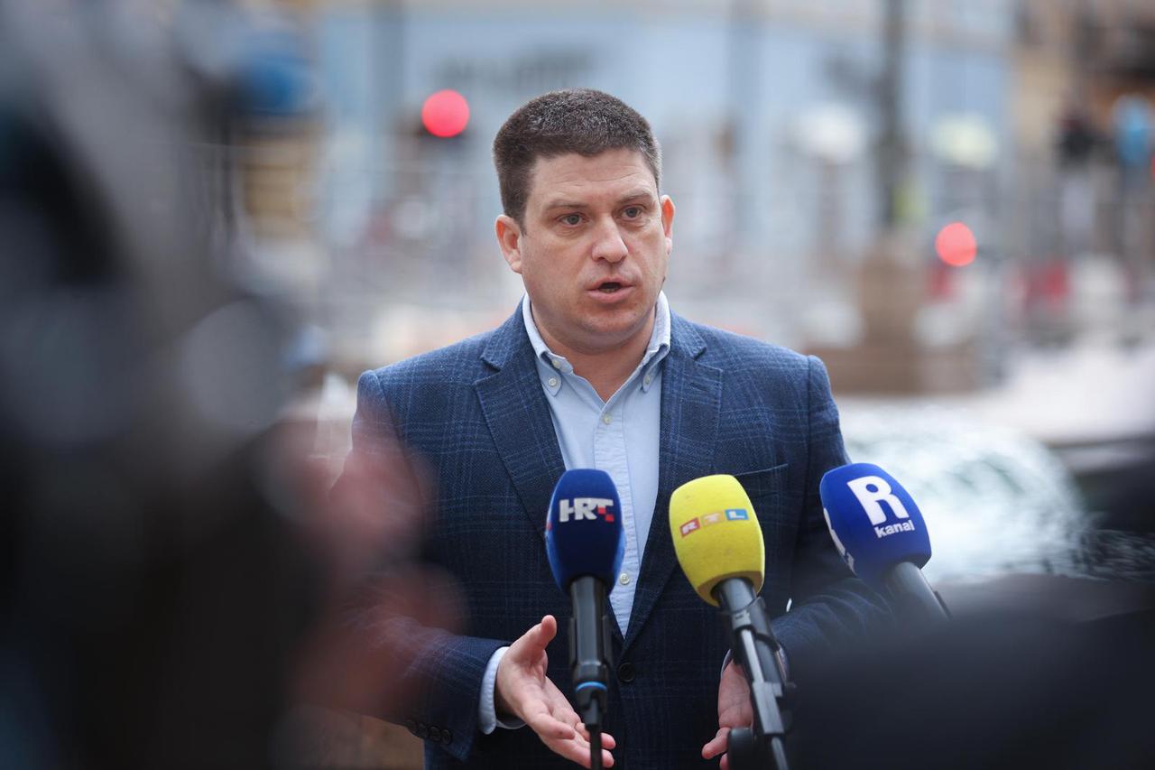 Rijeka: Ministar Butković komentirao je sigurnosne provjere Ivana Turudića