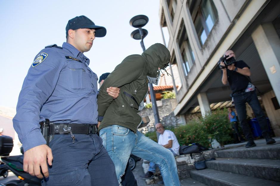 Privođenje osumnjičenih u pljački u Zračnoj luci Dubrovnik