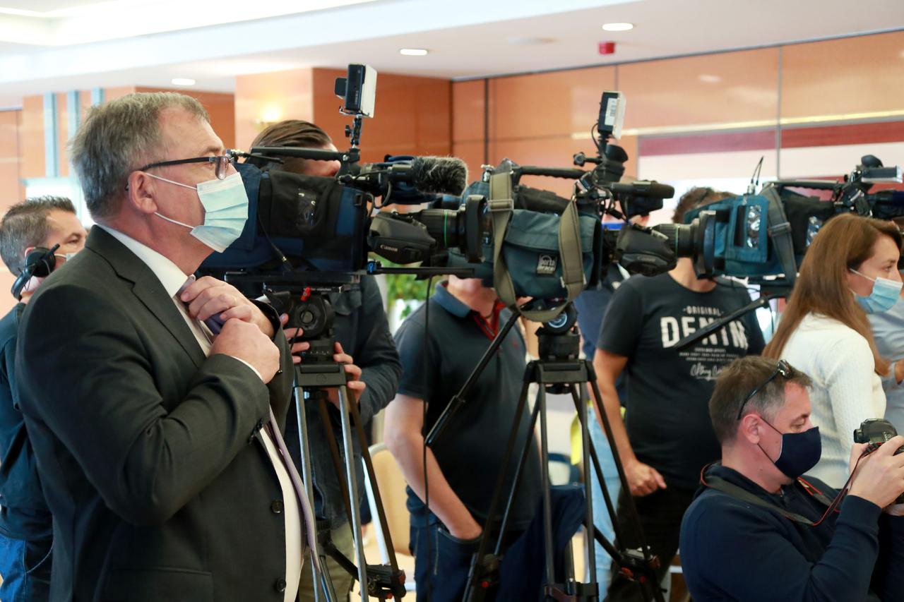 Zagreb: Krunoslav Capak nakon konferencije se obratio medijima