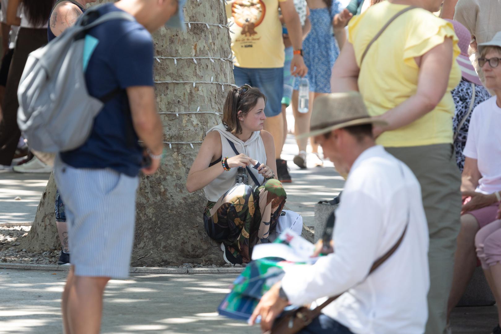 Pierre Masselot, statističar s Londonske škole za higijenu i tropsku medicinu, izjavio je za POLITICO da bi trenutačni toplinski val mogao uzrokovati više od 4.500 dodatnih smrtnih slučajeva između 30. lipnja i 3. srpnja.