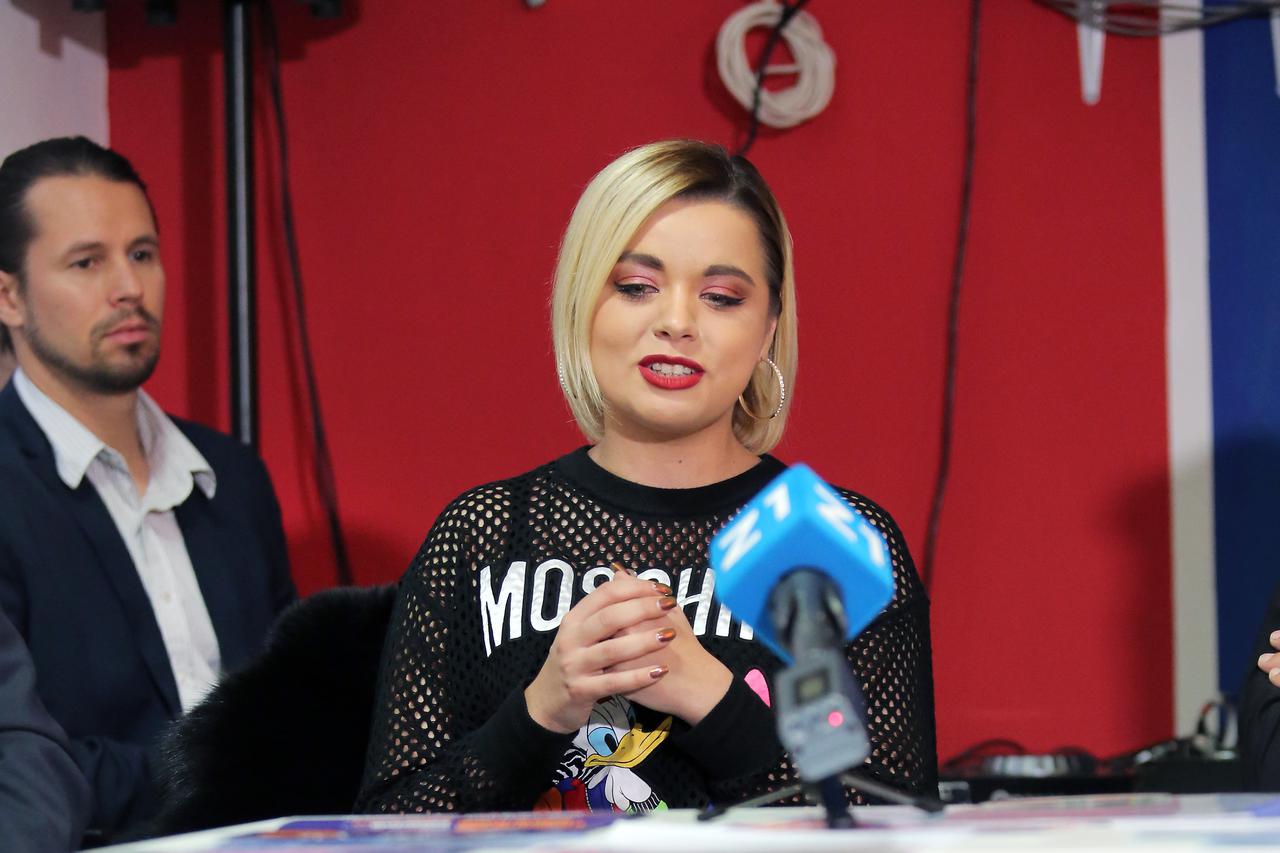 Zagreb: Andrea Šušnjara i Jasmin Stavros nastupit će u Splitu na Adventu i Novoj godini