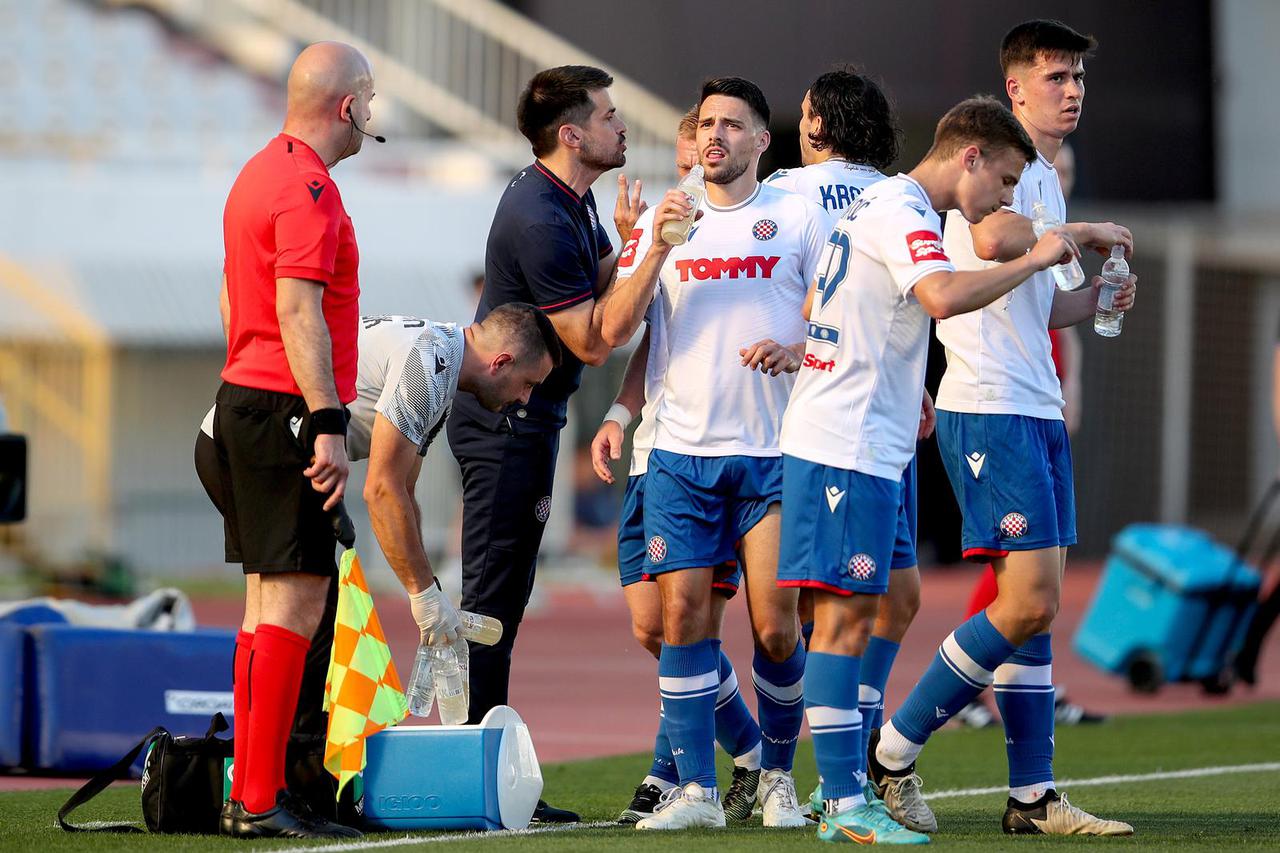 Zaostala utakmica 2. kola SuperSport HNL-a između Hajduk i Rijeka