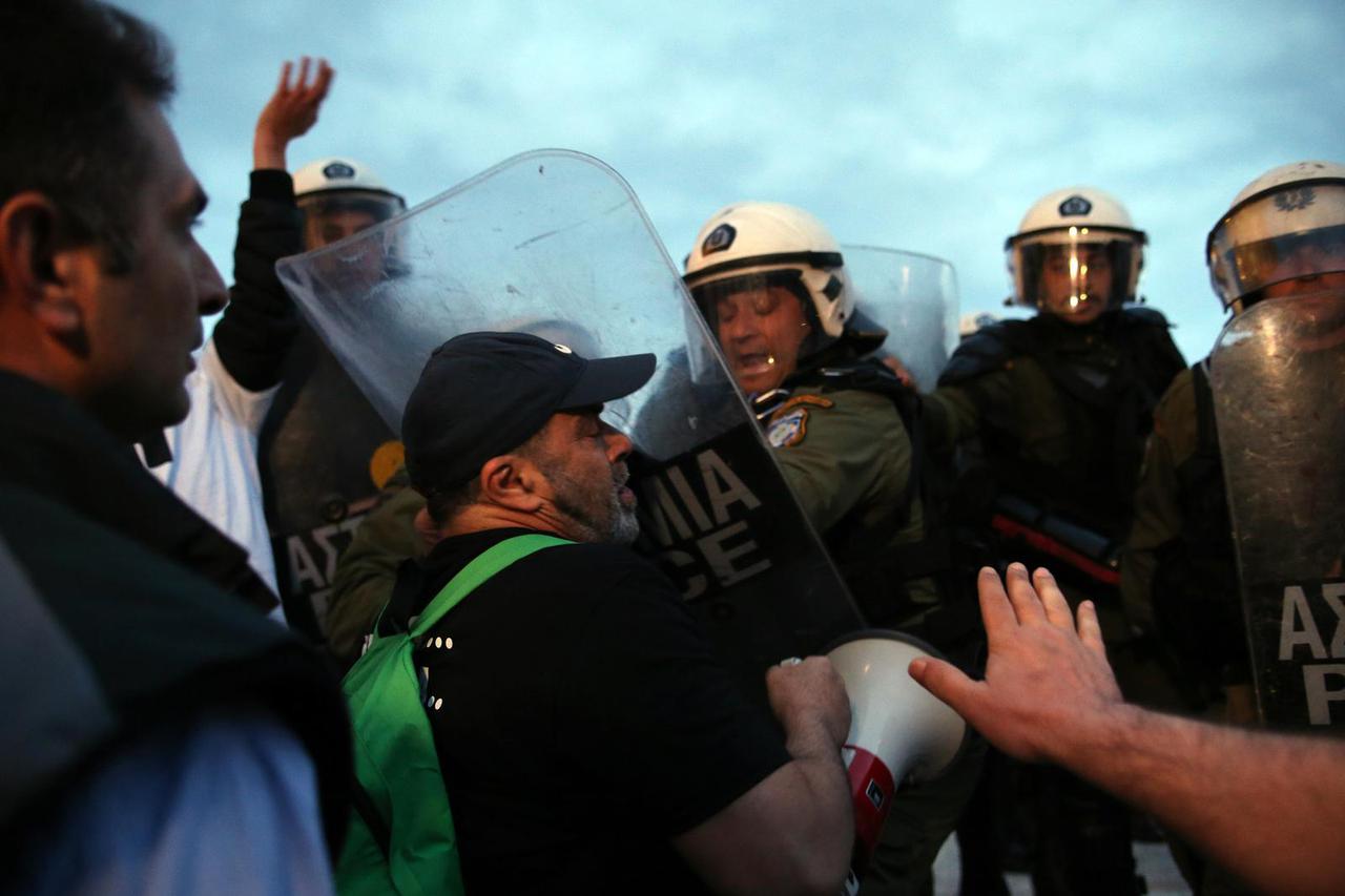 Atena: Sukob prosvjednika i policije na ulicama glavnog grada