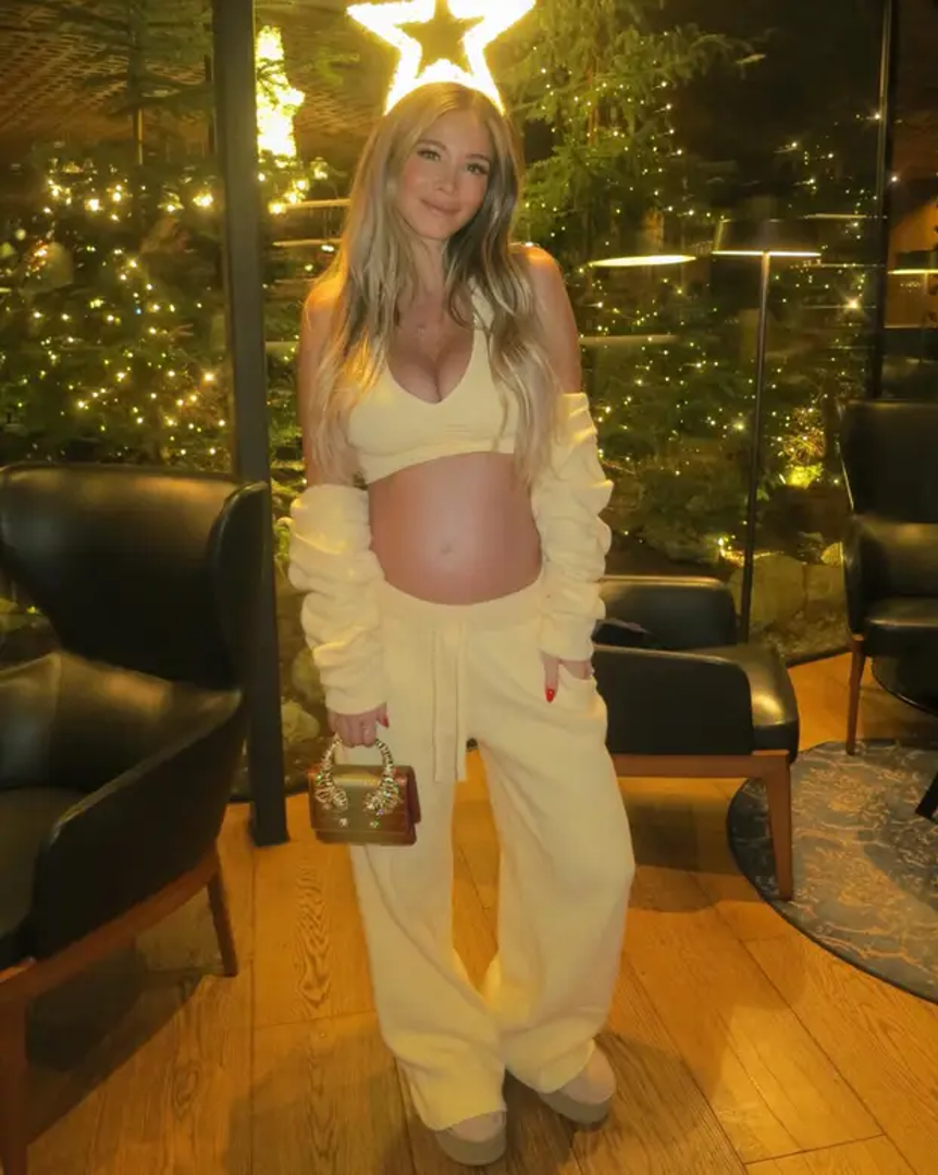 Diletta je ponosno pokazala i trudnički trbuščić nakon što je u studenom prošle godine potvrđeno kako ona i Karius očekuju svoje drugo dijete.